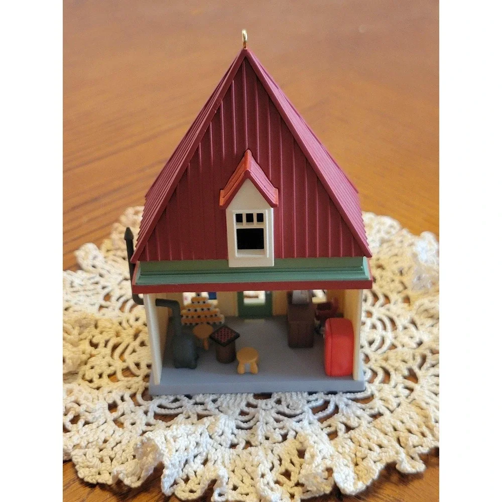 Hallmark keepsake ornament